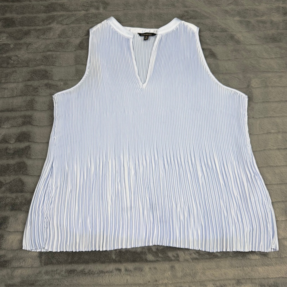 Banana Republic Womens XL Blue White Striped Accordion Pleated V-Neck Blouse Top
